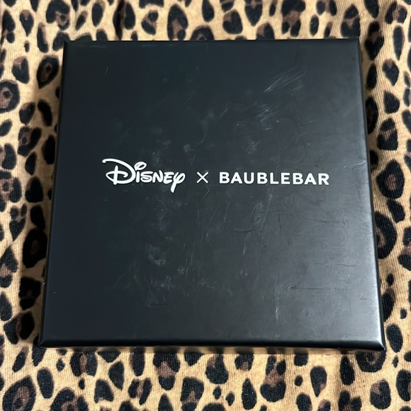 Disney X Baublebar Rhinestone Mickey and Minnie Drop Earrings New in Box - Picture 3 of 3